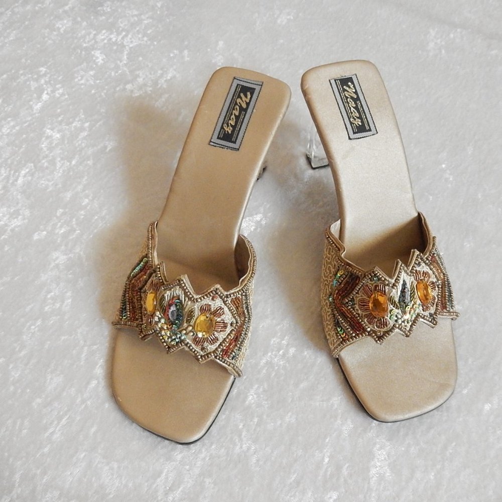 Ladies Jeweled High Heels sz8 BRAND NEW